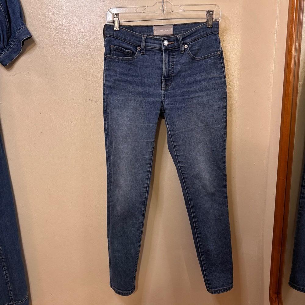 Everlane Mid Rise Ankle Jean - Size 27